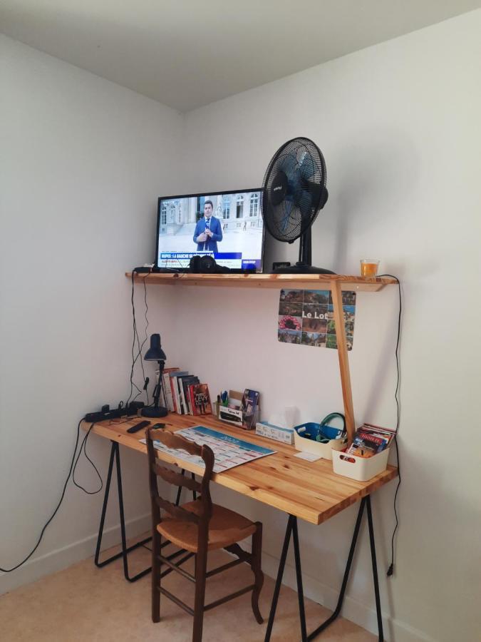 Les Coteaux De Planeze, Ideal Deplacement Pro, Chambres Individuelles Lit 160 Television Saint-Laurent-les-Tours ภายนอก รูปภาพ